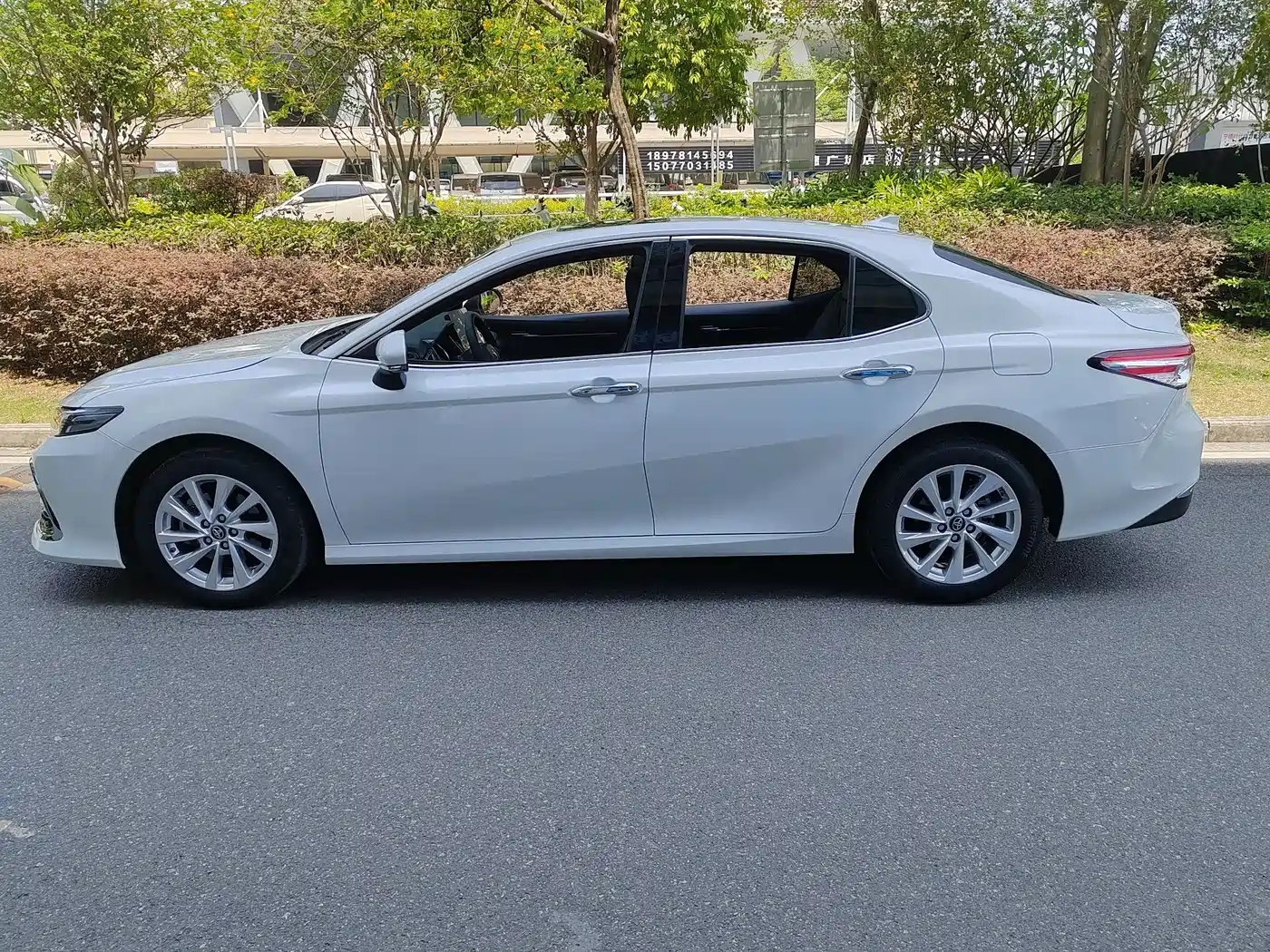 Toyota Camry 2021 2.0G Luxury Edition фото 3