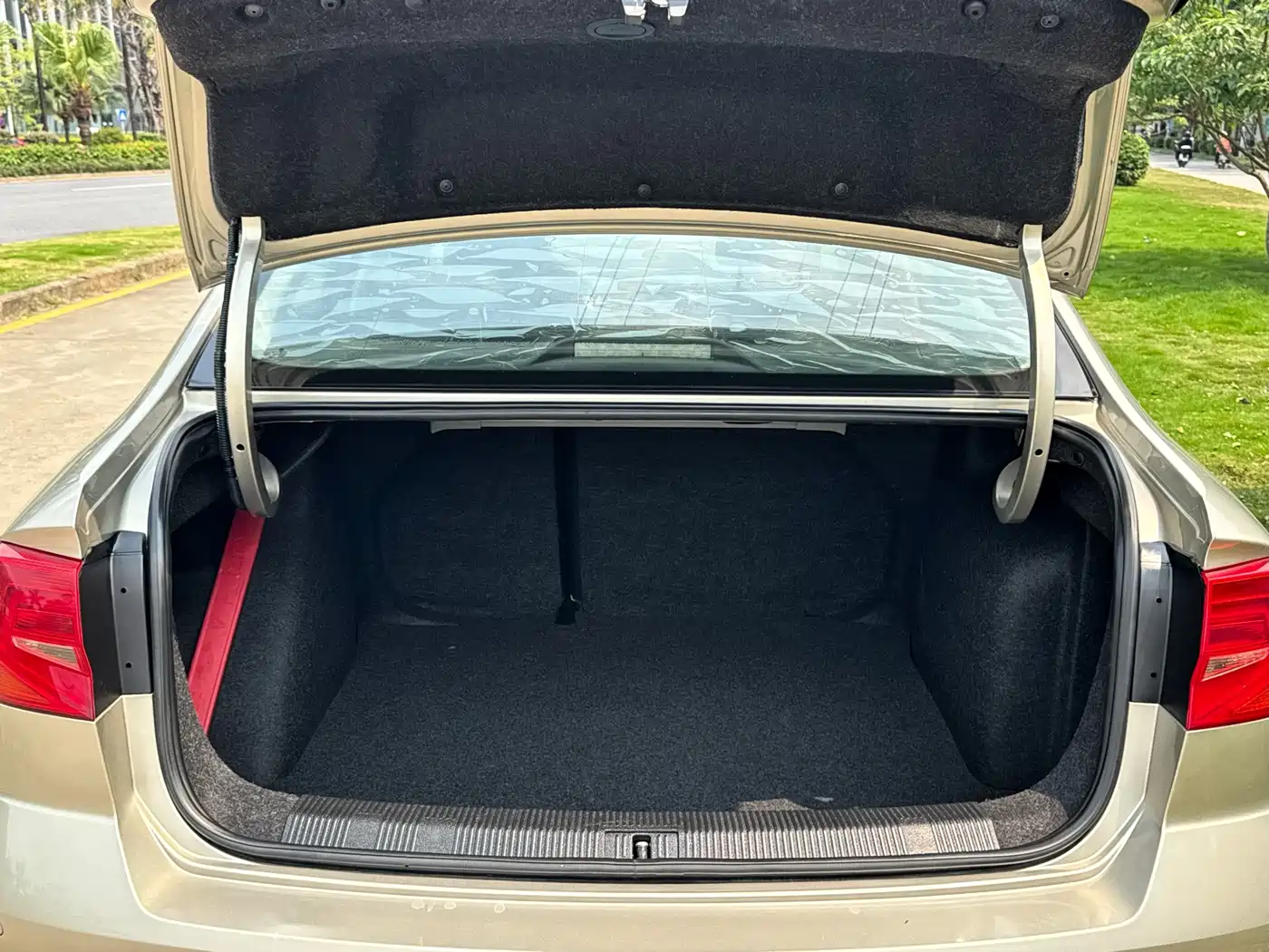 Volkswagen Bora 2018 1.5L Automatic Comfort фото 19