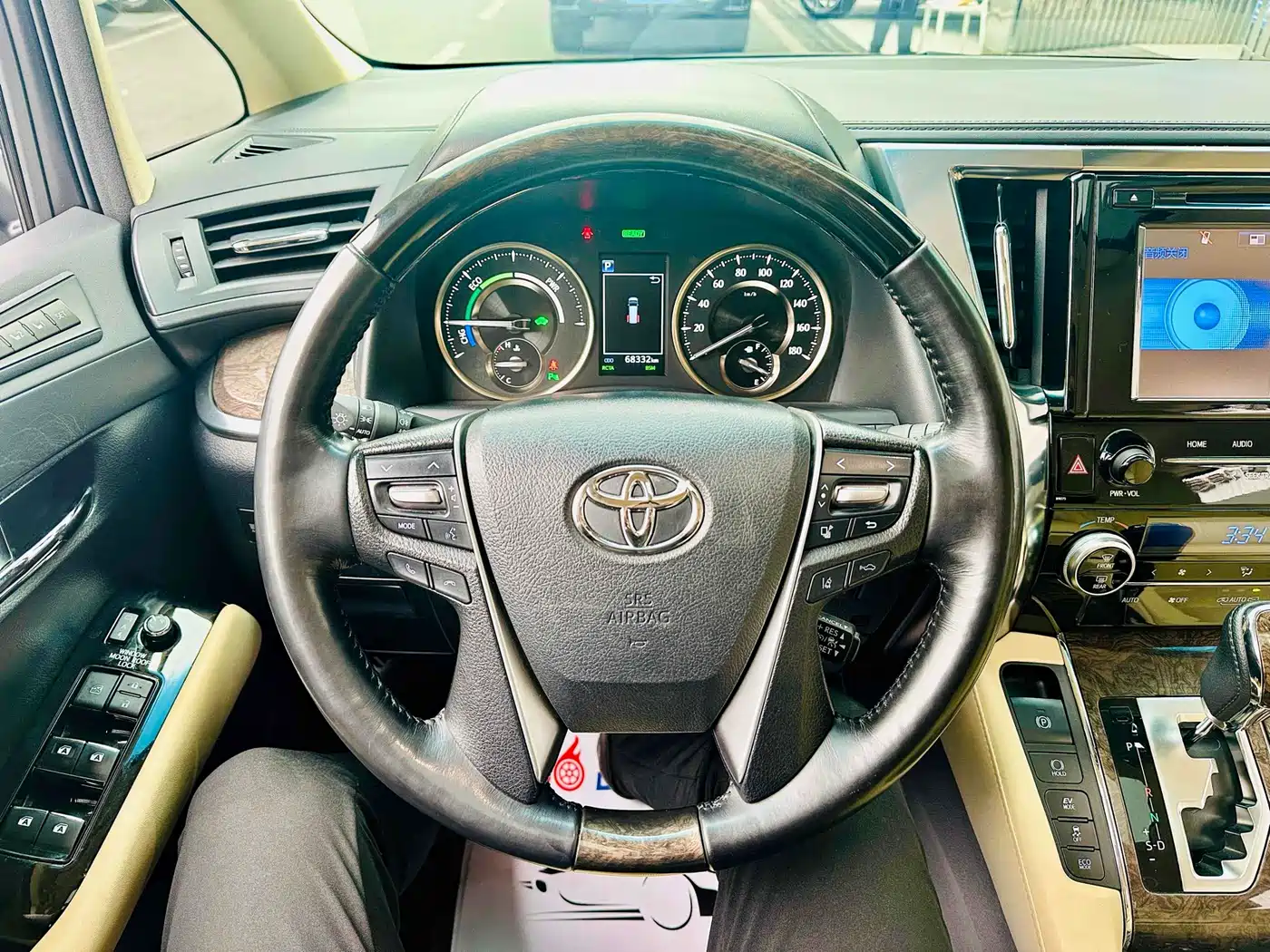 Toyota Alphard 2019 Hybrid 2.5L Premium Edition фото 9