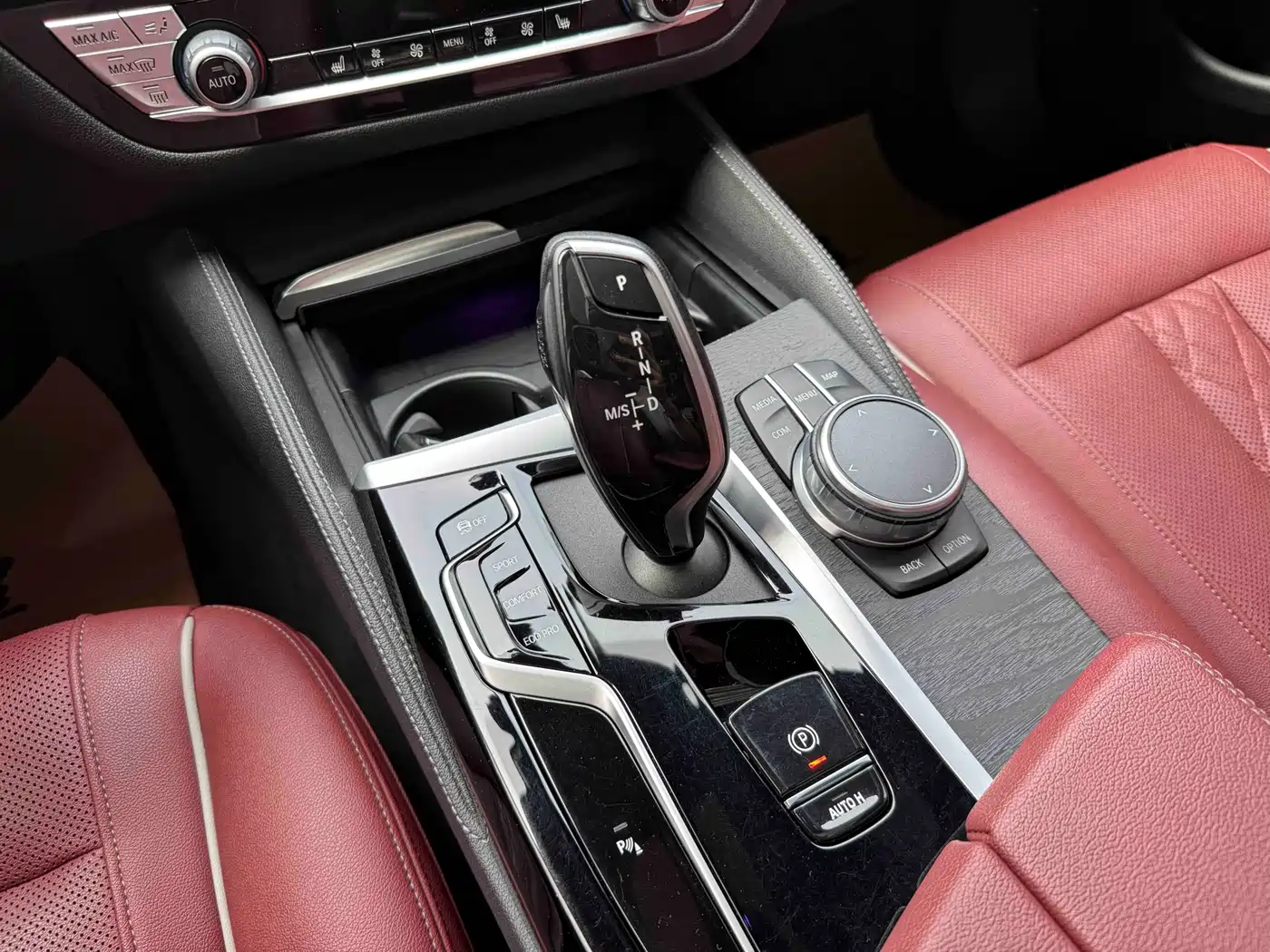 BMW 5 Series 2021 530Li Leading M Sport Package фото 10