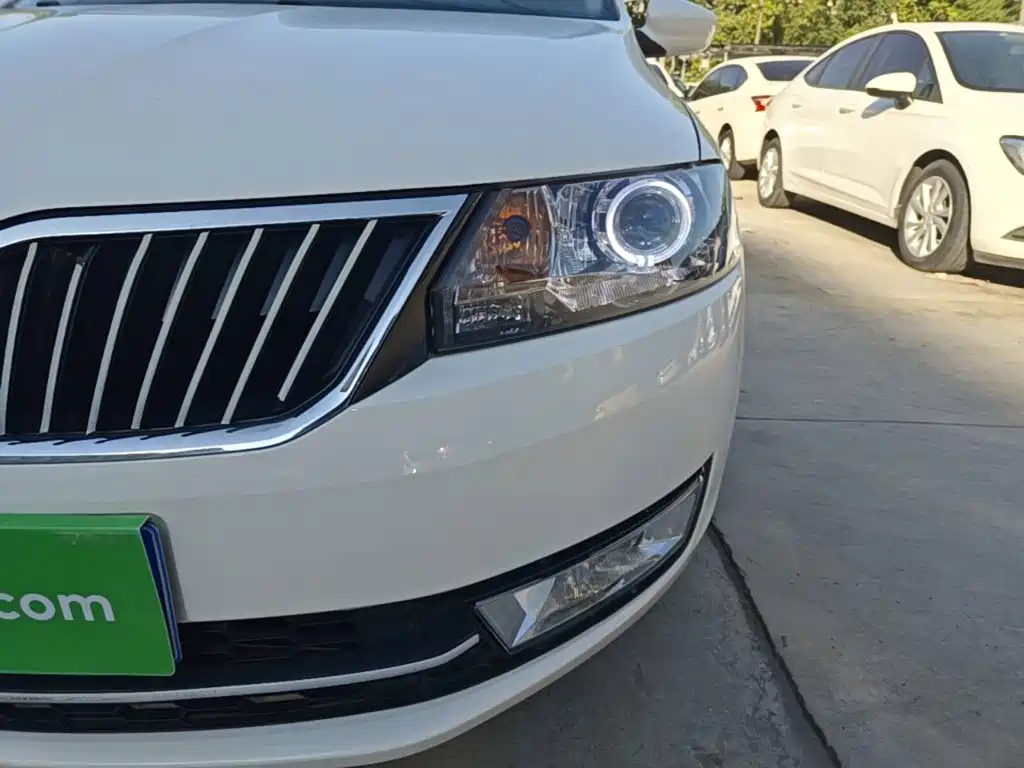 Фото 24 - Škoda Skoda Rapid Spaceback