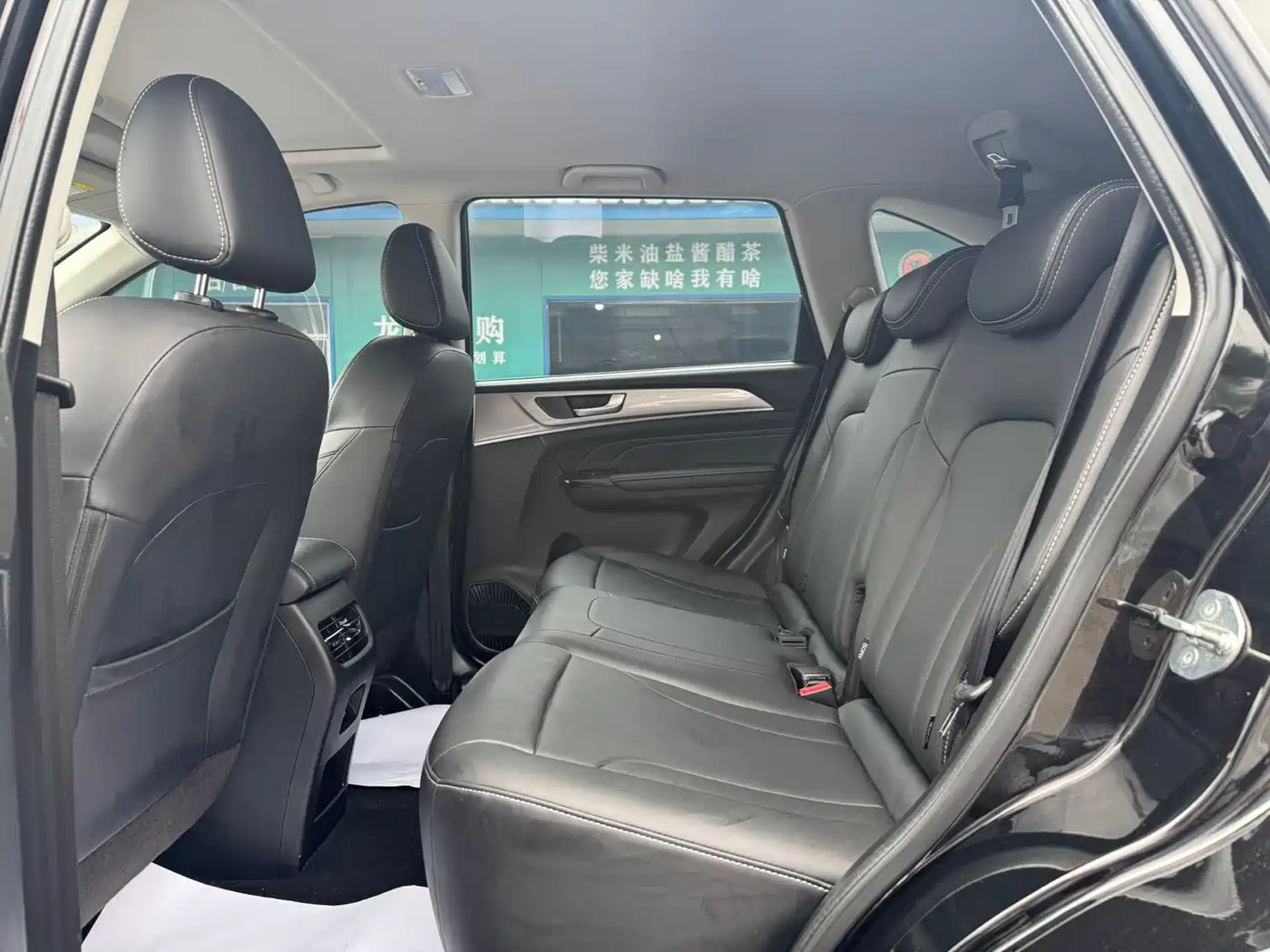 Photo 12 - Haval M6