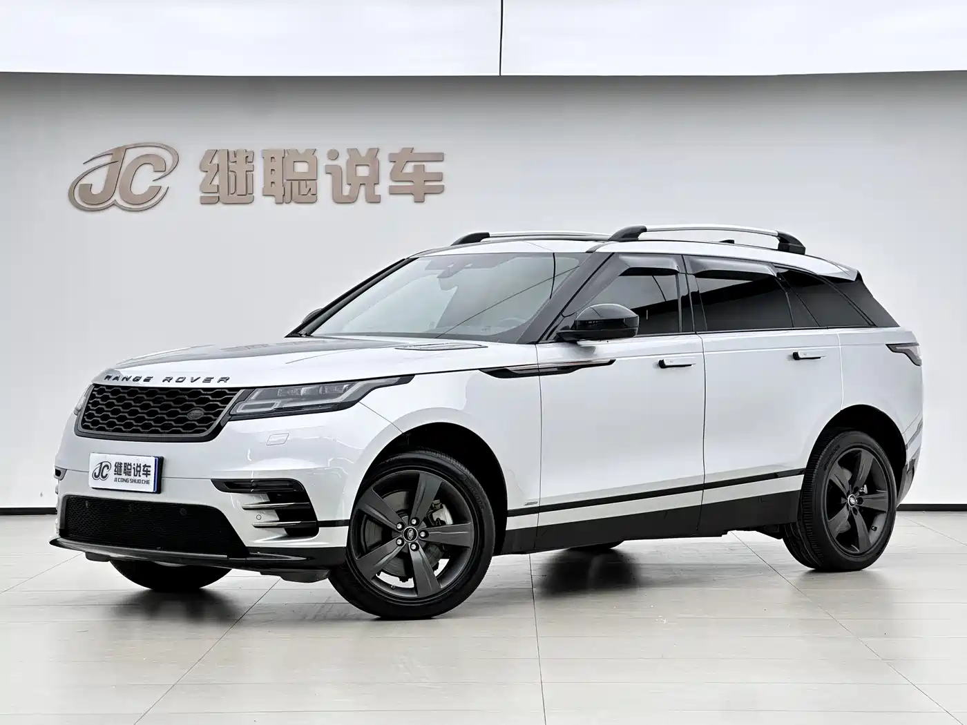 Land Rover Range Rover Velar 2018 P300 R-DYNAMIC S