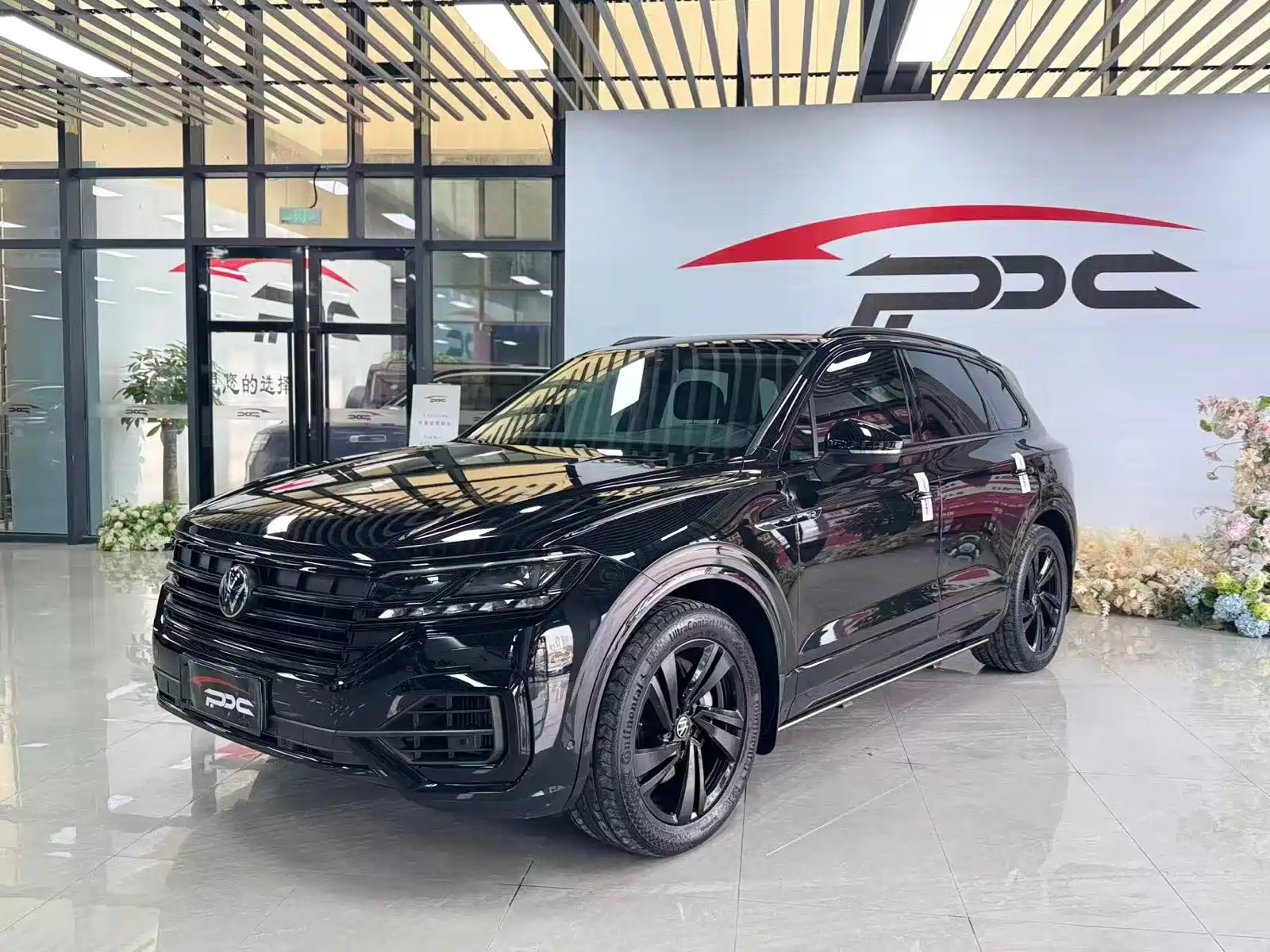 صورة 2 - Volkswagen Touareg
