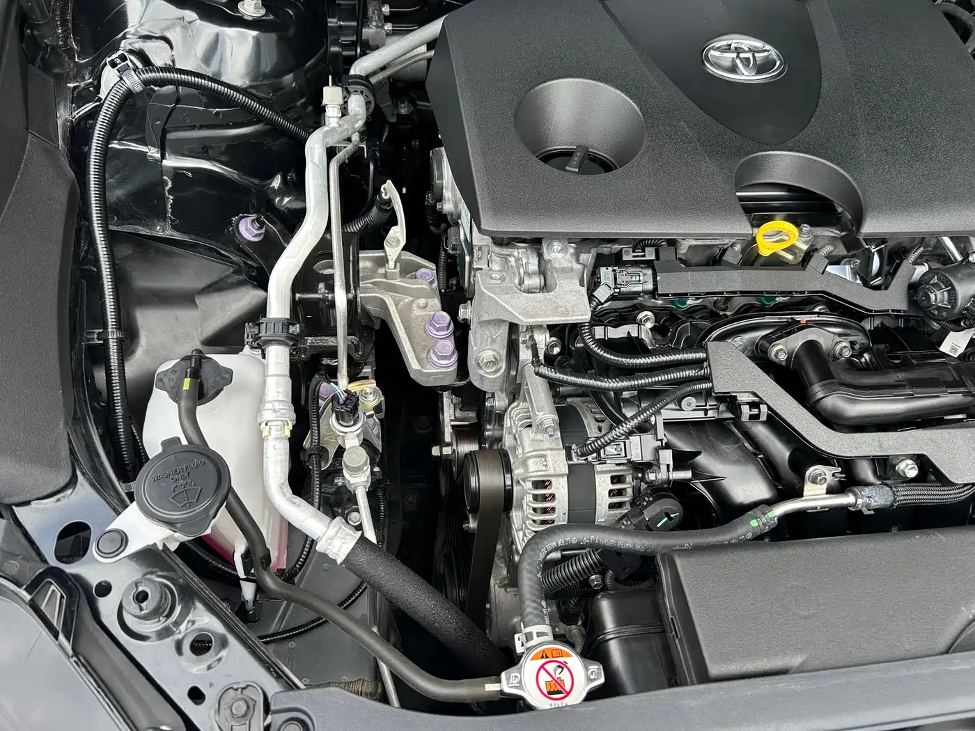 Photo 24 - Toyota Camry