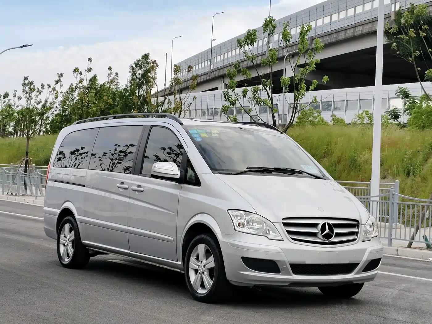 Mercedes-Benz Viano 2013 3.0L Comfort Edition фото 3