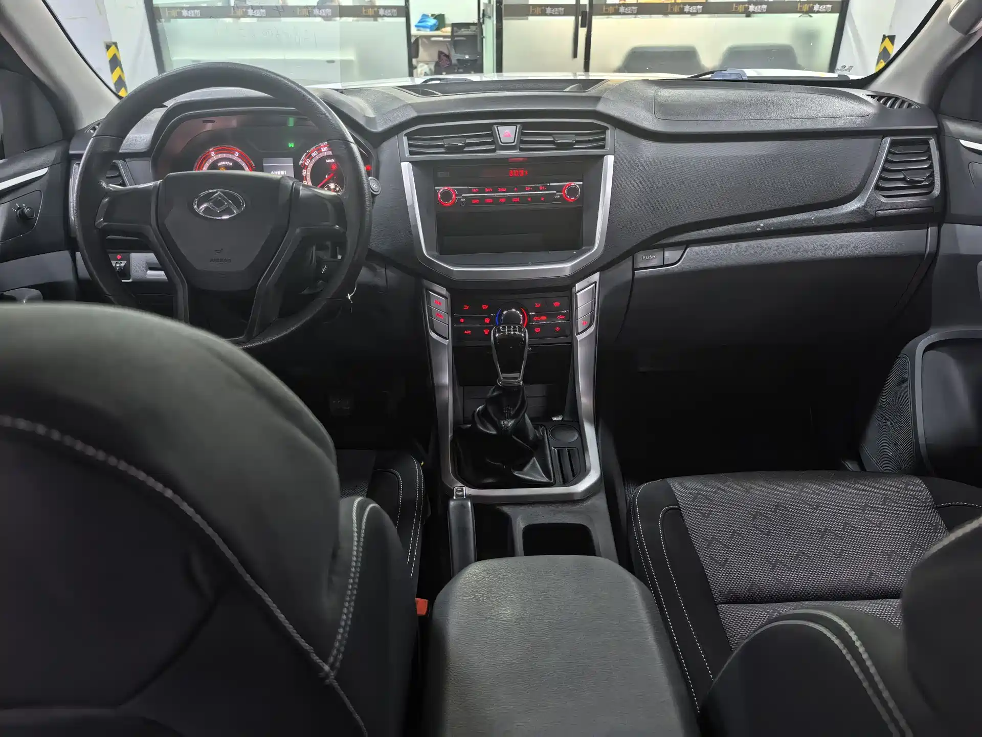 Фото 7 - Maxus Maxus T60