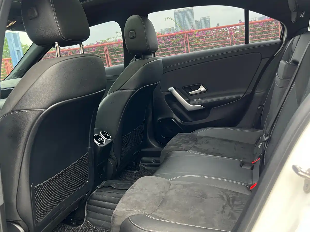 Mercedes-Benz A-Class 2020 Facelift A 200 L Sport Sedan Fashion фото 8