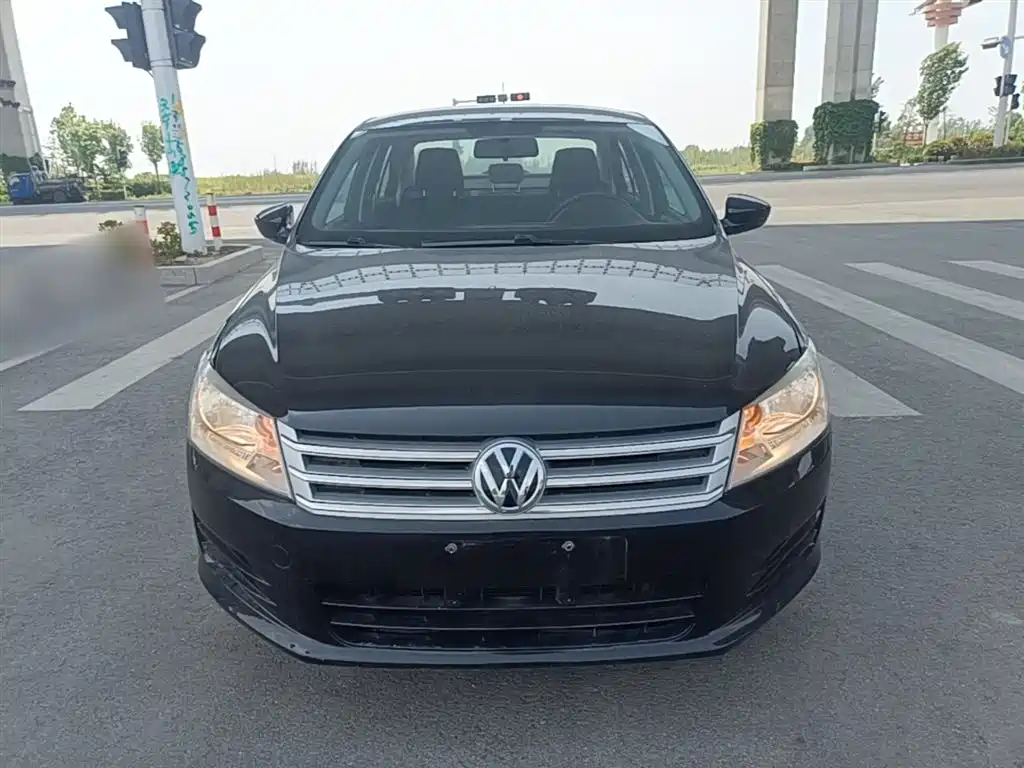 Volkswagen Santana 2015 1.4L Manual Trend Edition фото 3