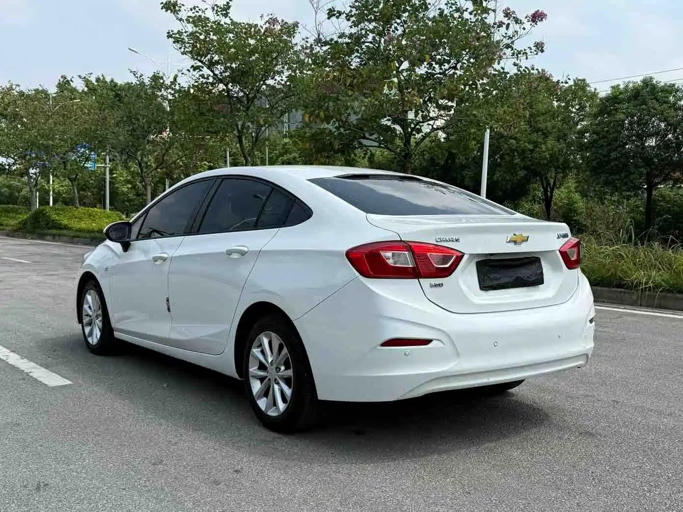 Chevrolet Cruze 2018 2018 320 Automatic Pioneer Sunroof Edition