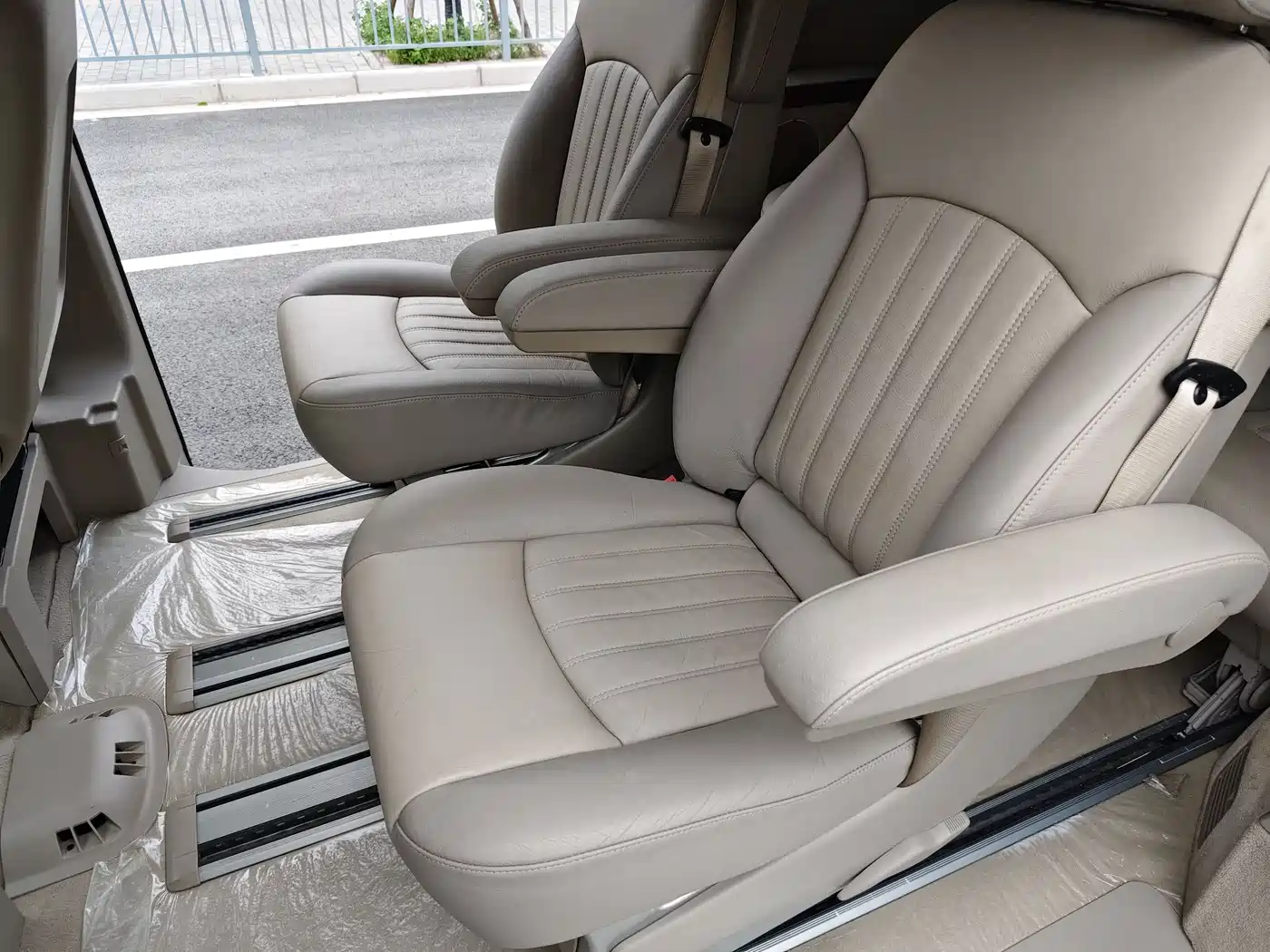 Mercedes-Benz Viano 2013 3.0L Comfort Edition фото 10