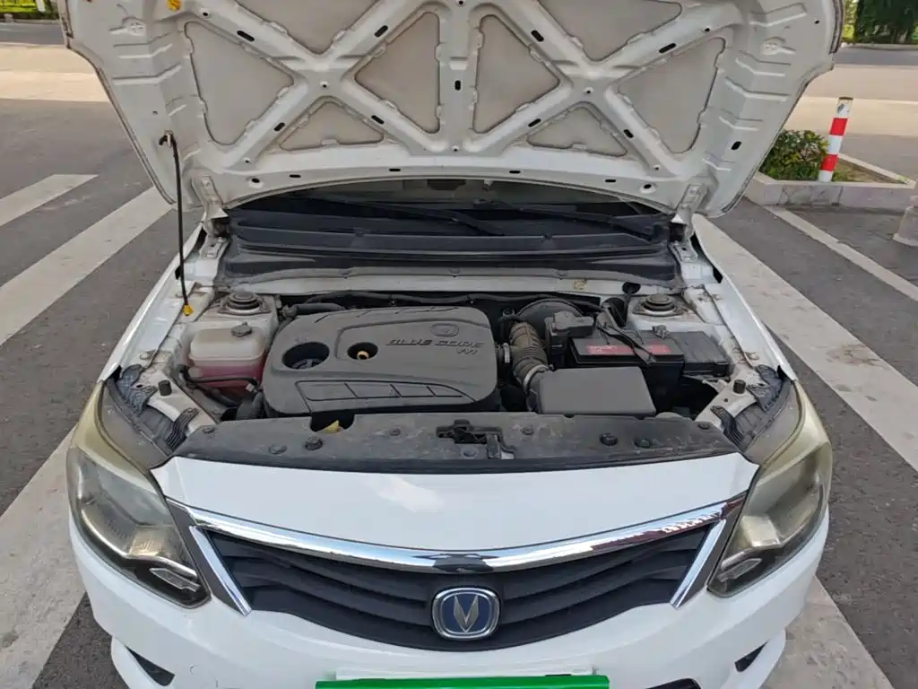 Changan Yuexiang V3 2018 2015 1.4L Manual Cozy (China V)