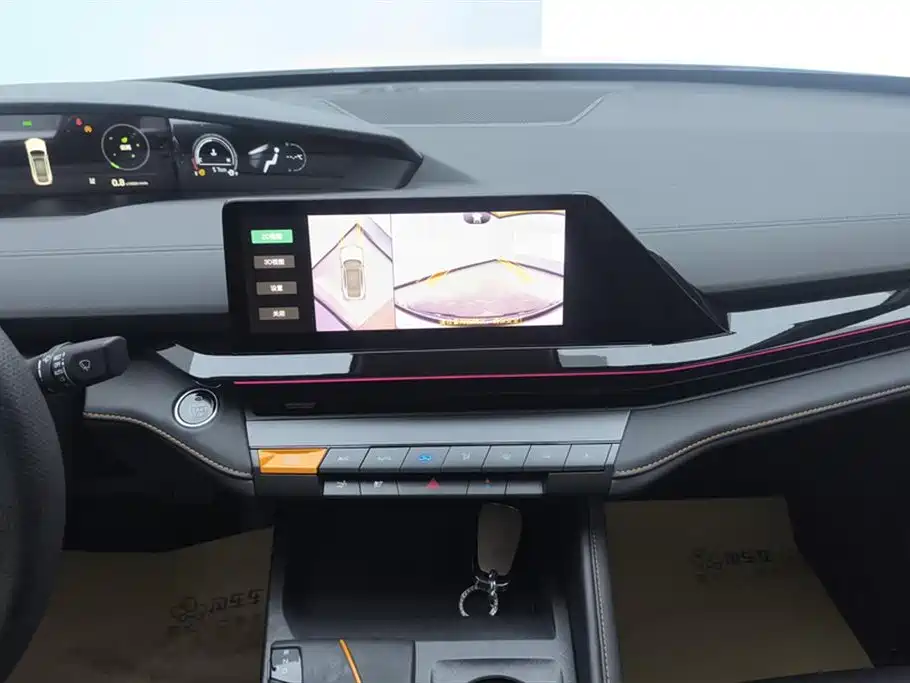 CHANGAN UNI-V