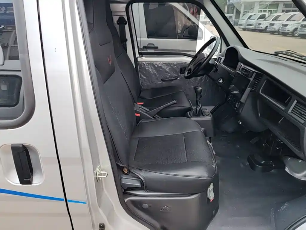 Wuling Motors Wuling Zhiguang 2026 2023 1.5L Utility 5/7-seater