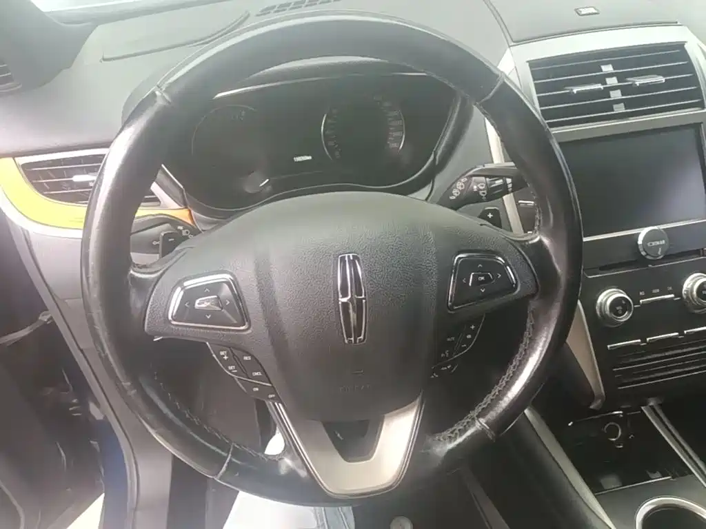 Photo 11 - Lincoln MKC
