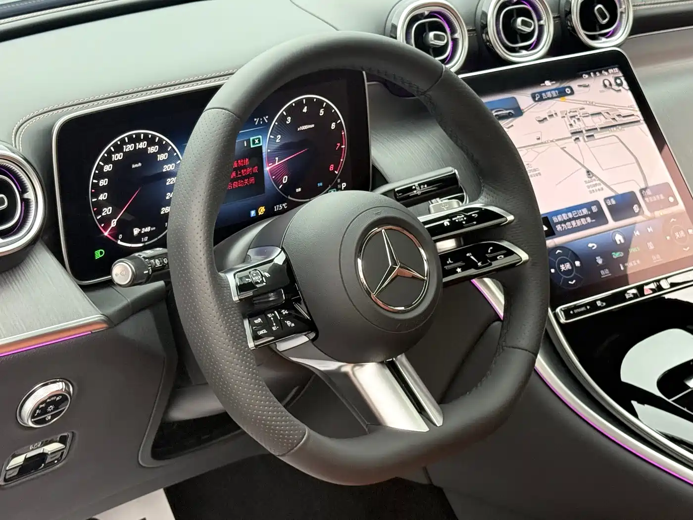 Mercedes-Benz GLC 2024 GLC 260 L 4MATIC Luxury 7-seater фото 15