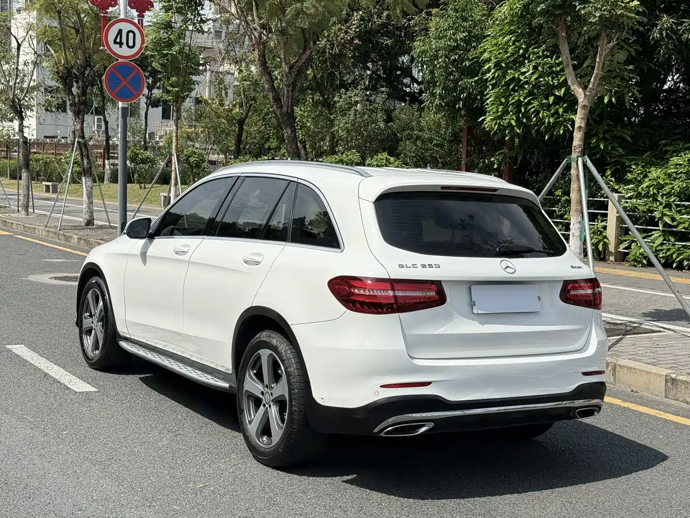 Mercedes-Benz GLC 2017 GLC 260 4MATIC Luxury фото 5