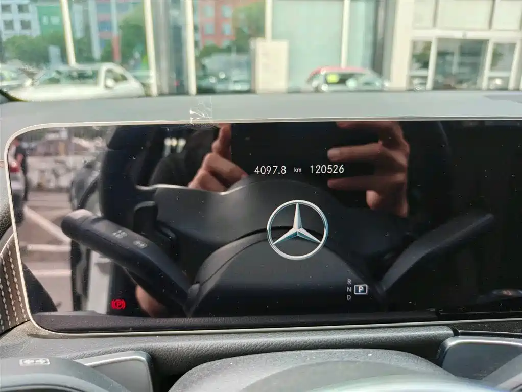 Фото 21 - Mercedes-Benz GLB