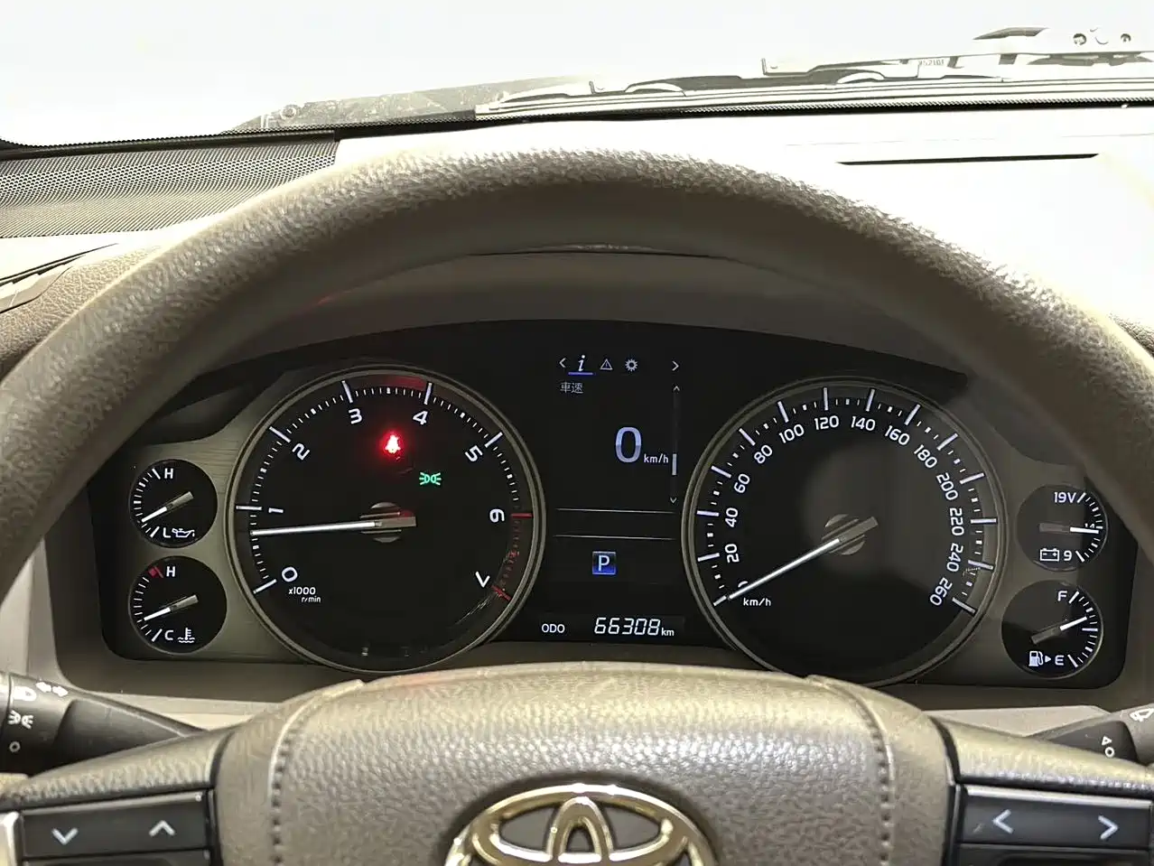 Toyota Land Cruiser (Import) фото 6