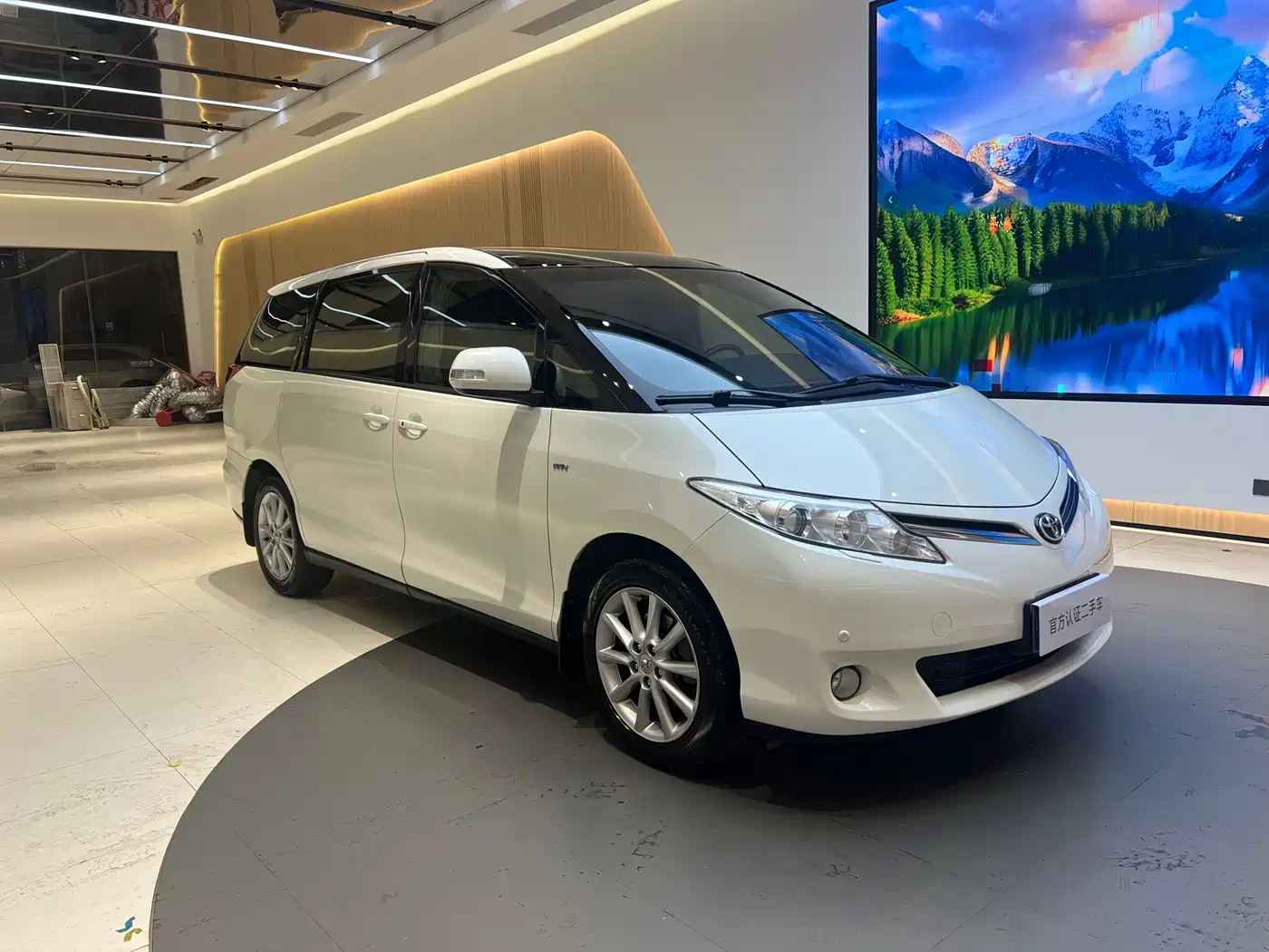 Toyota Previa 2012 2.4L 7-Seater Luxury Edition фото 3