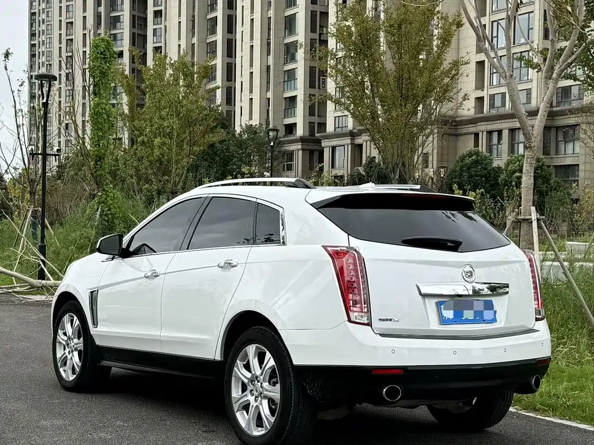 Cadillac SRX 2013 3.0L Leading фото 5