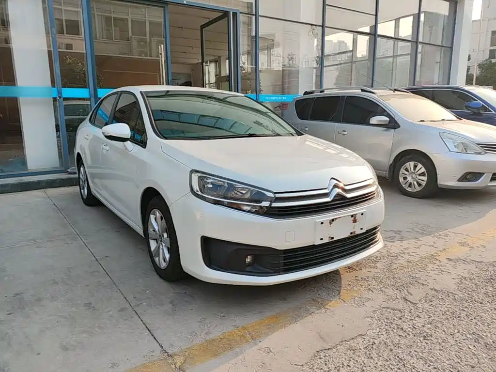 صورة 22 - Citroën C4 C-Quatre