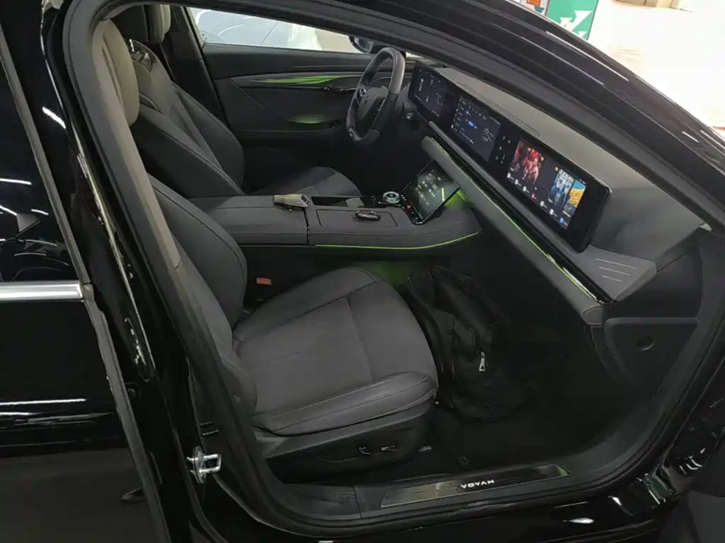 Voyah Auto VOYAH Zhuiguang 2024 2024 PHEV AWD Ultra Long Range Flagship