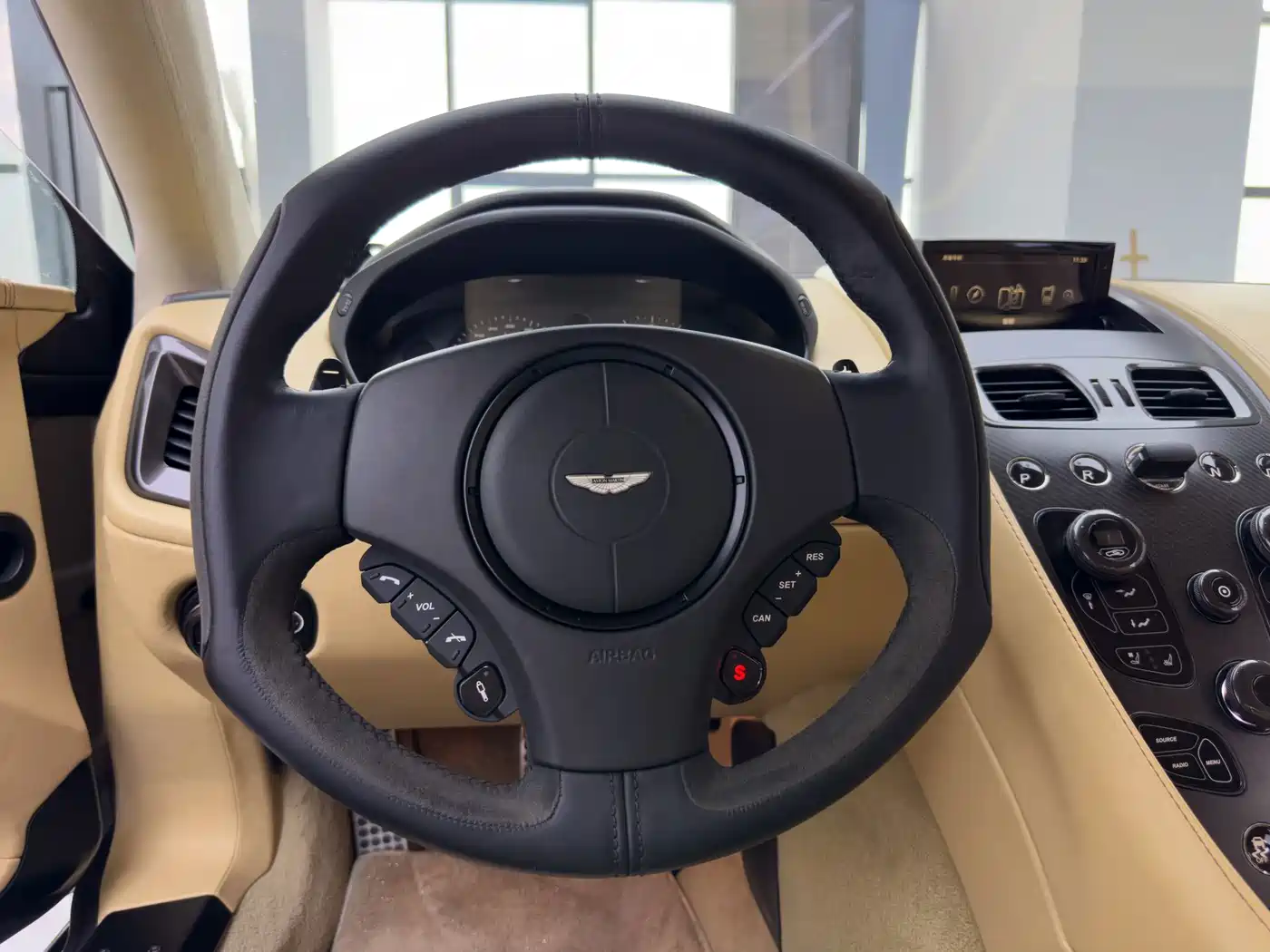 Aston Martin Vanquish 2018 2013 6.0L Standard