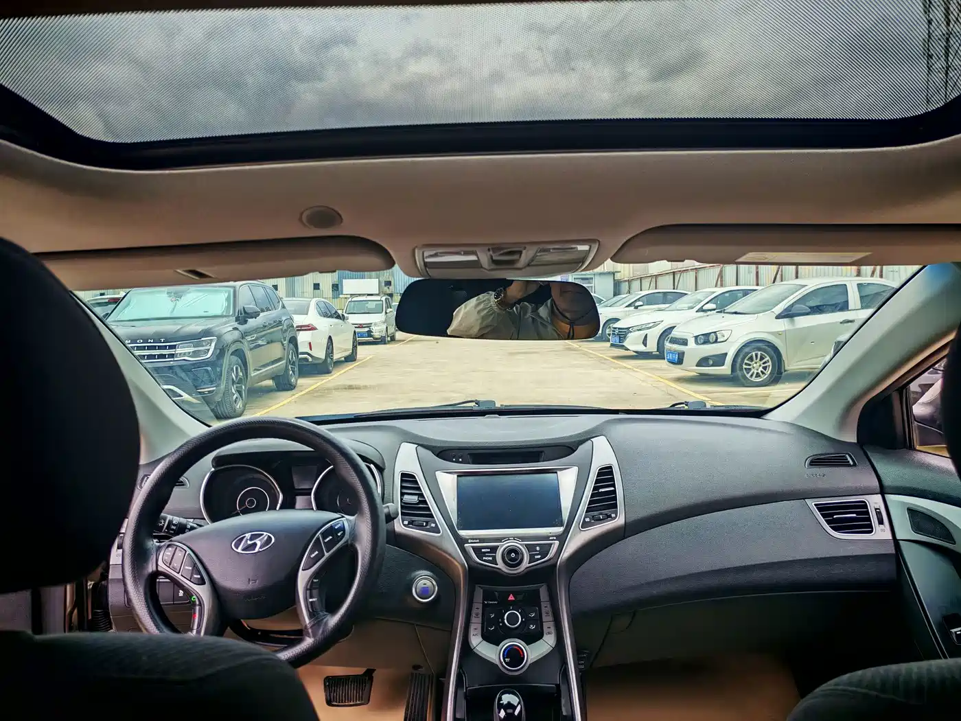 Hyundai Langdong 2017 2016 1.6L Automatic Premium Edition