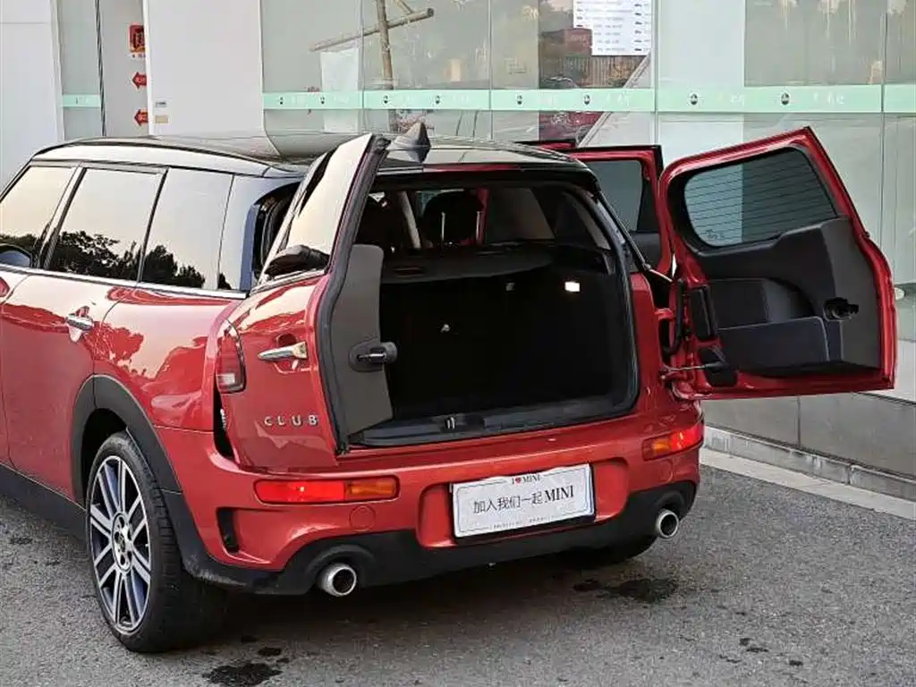 MINI CLUBMAN