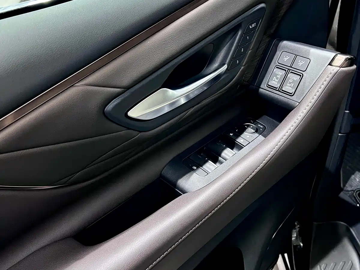 Toyota Alphard 2024 Hybrid 2.5L Prestige Edition фото 7