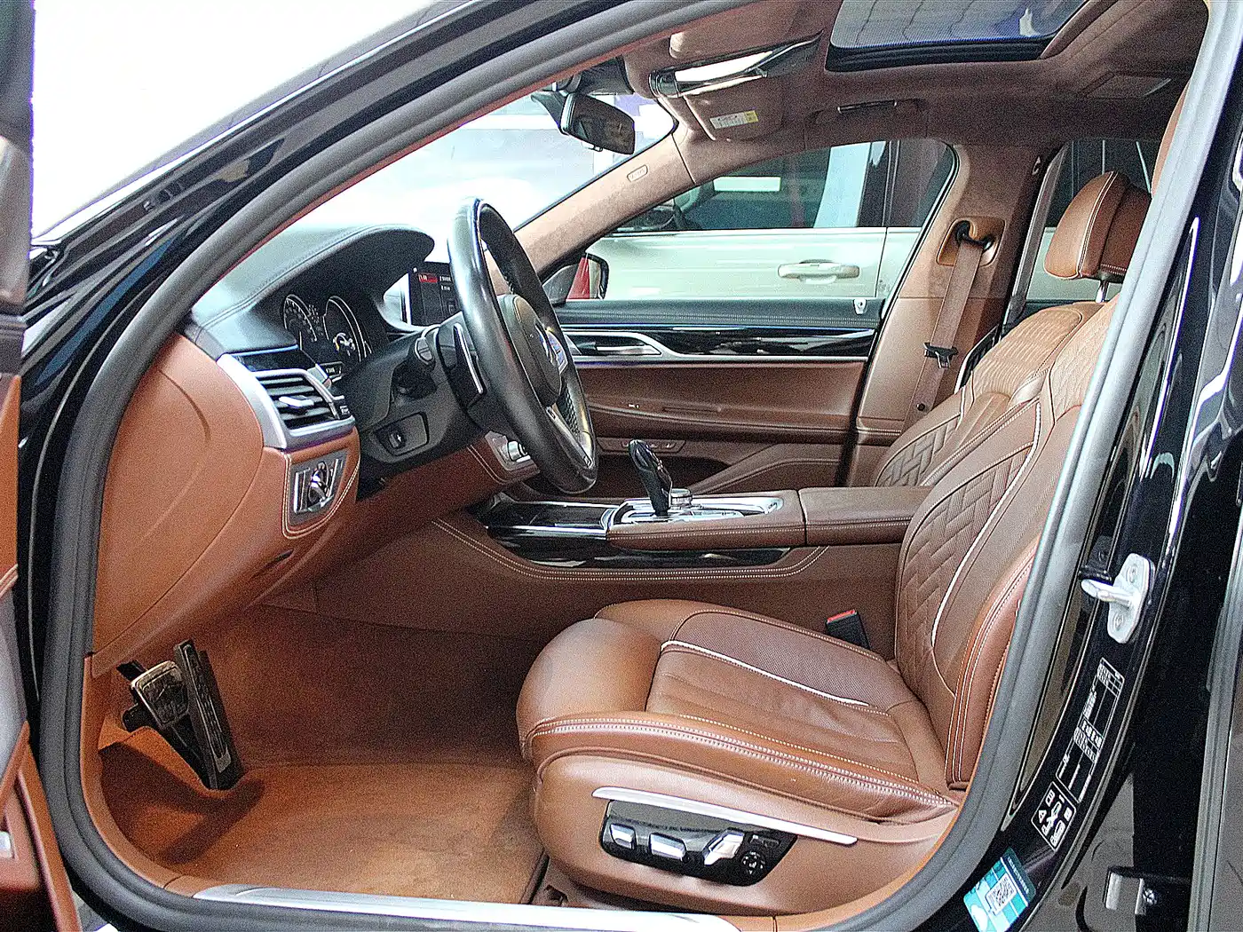 BMW 7 Series 2018 750Li xDrive M Sport Package фото 6