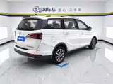 Фото 3 - Baojun 730