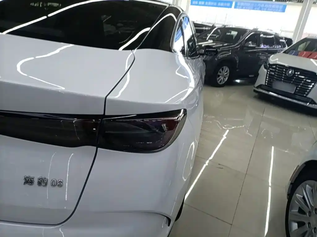 صورة 8 - BYD Seal 06 New Energy