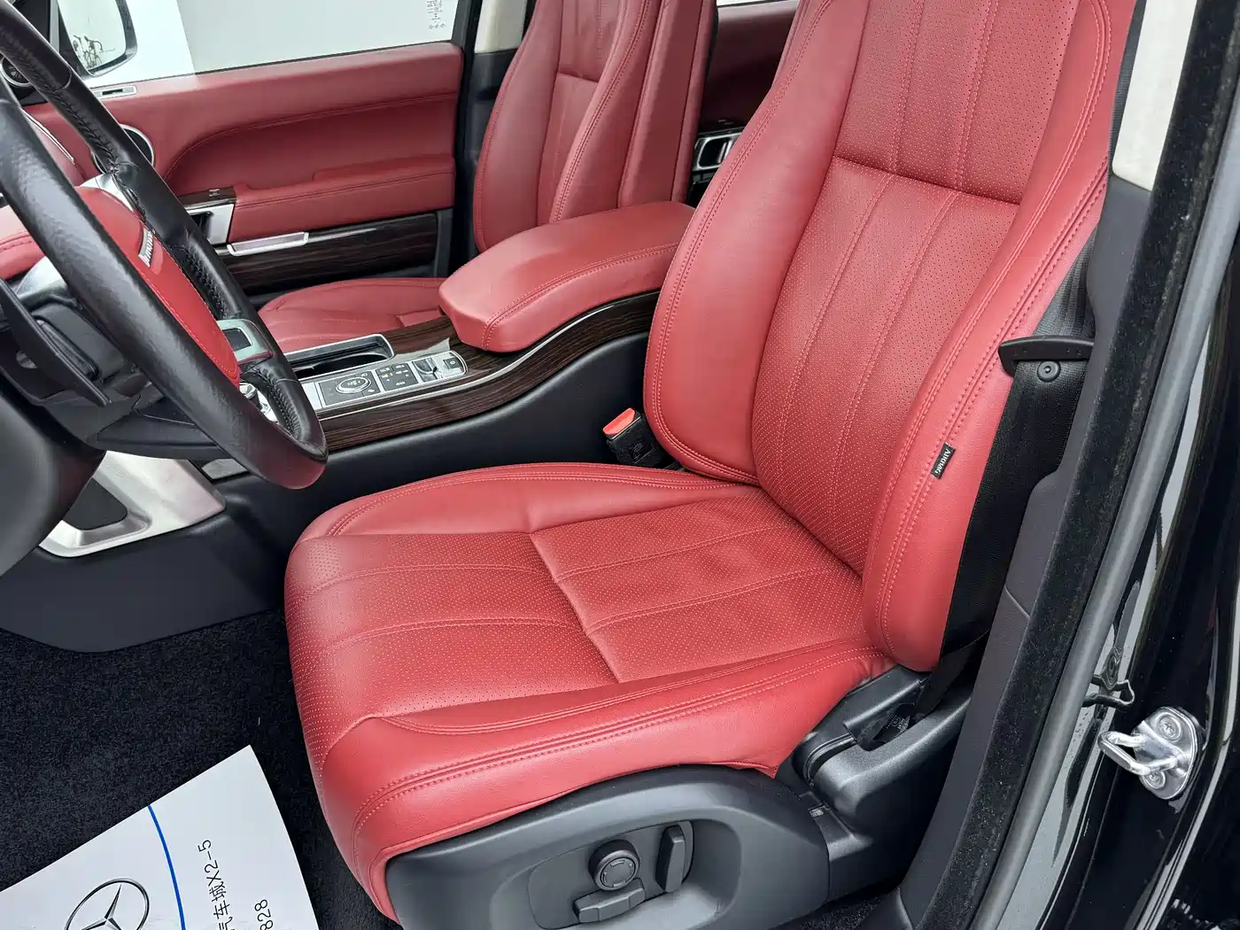 Land Rover Range Rover 2017 3.0 SC V6 Golden Age Edition фото 11