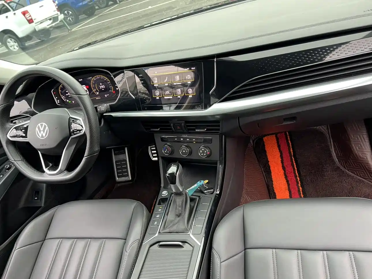 Volkswagen Passat 2023 280TSI Business Edition фото 11