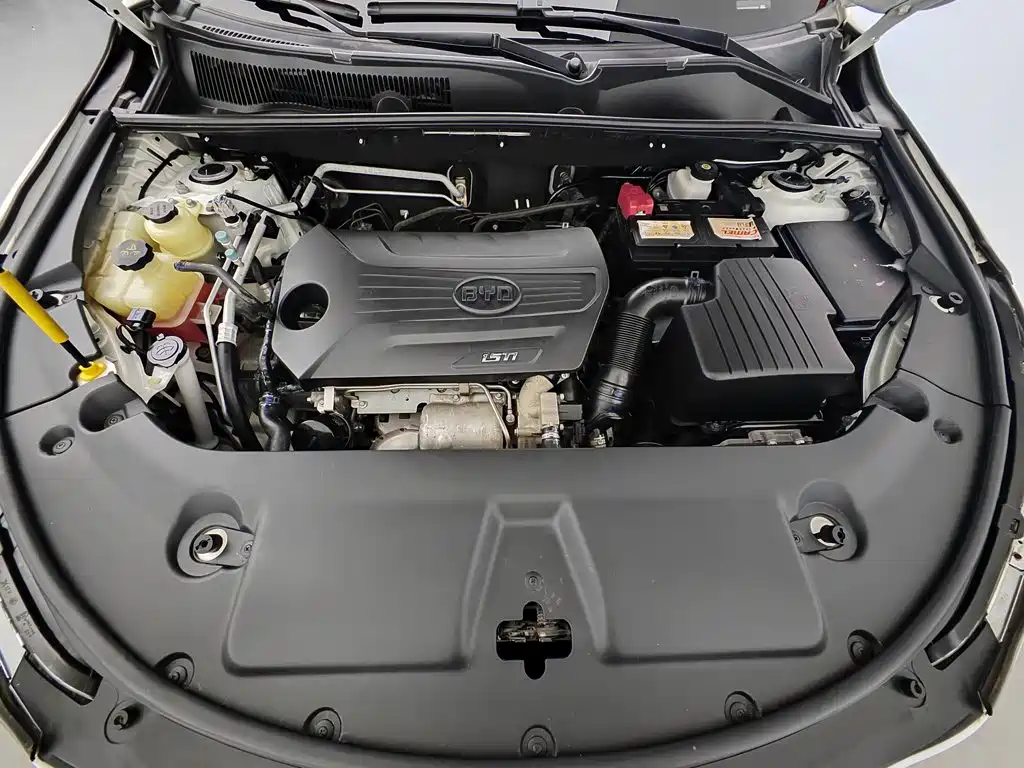 BYD Song 2019 2019 1.5TI Manual Smart Connection Sport