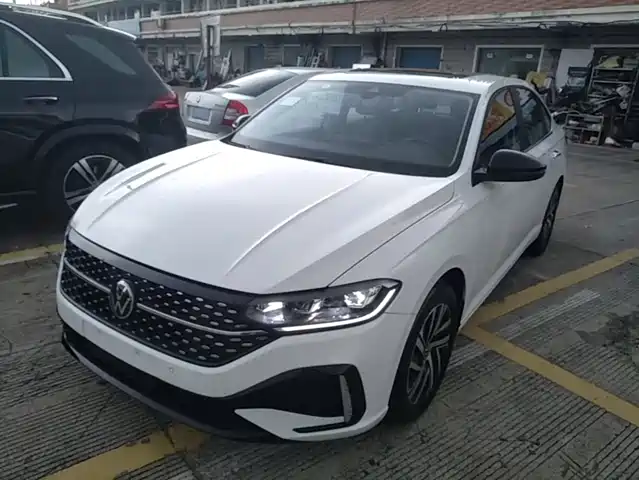 Volkswagen Lavida 300TSI DSG, Лидер