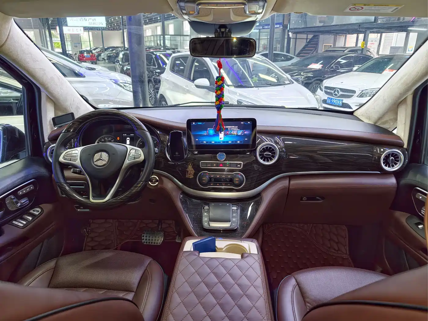 Mercedes-Benz Vito 2020 2.0T Elite Edition (7-seater) фото 11