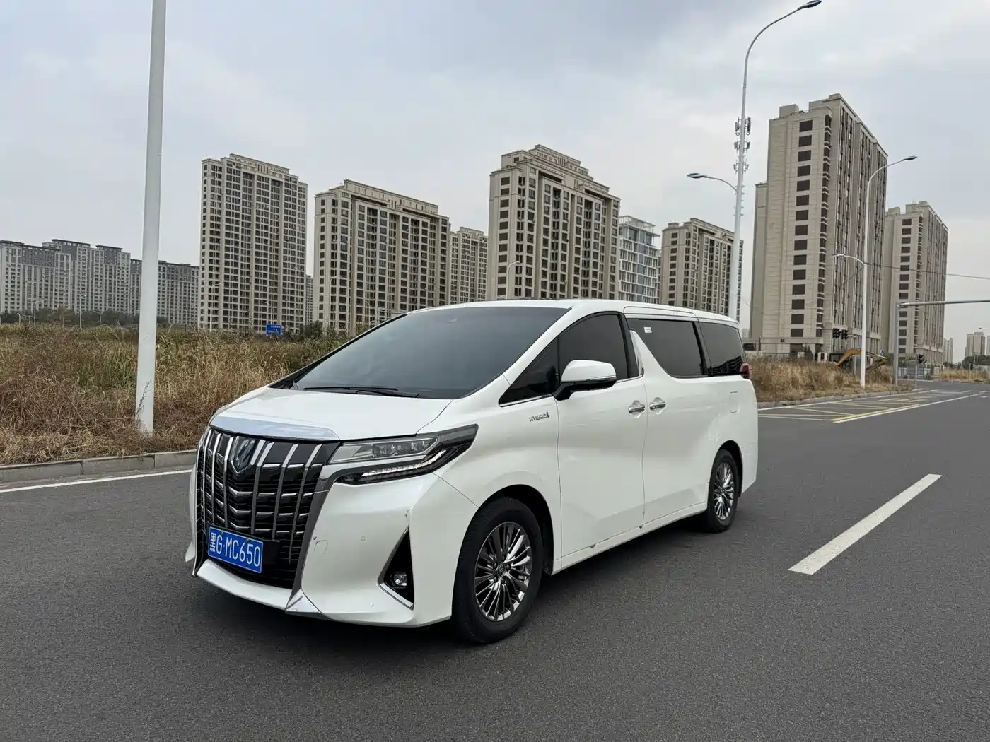 Toyota Alphard 2021 — пригон из Китая