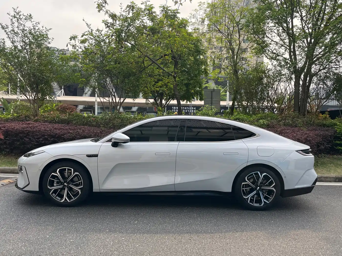 GEELY GALAXY GALAXY E8