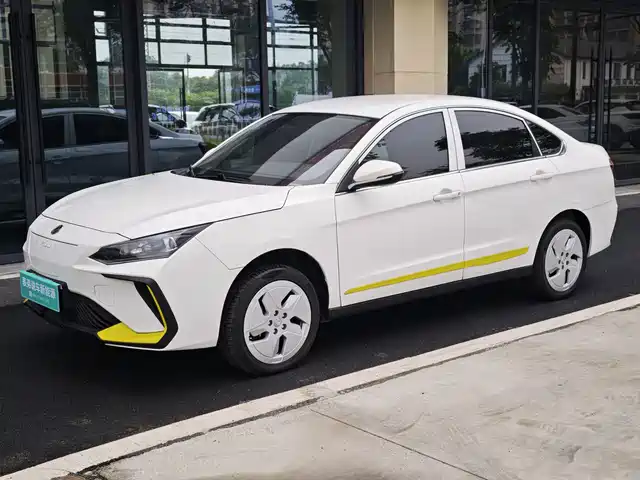  Dongfeng Aeolus Dongfeng Fengshen E70 2023 PRO Zhixing Edition