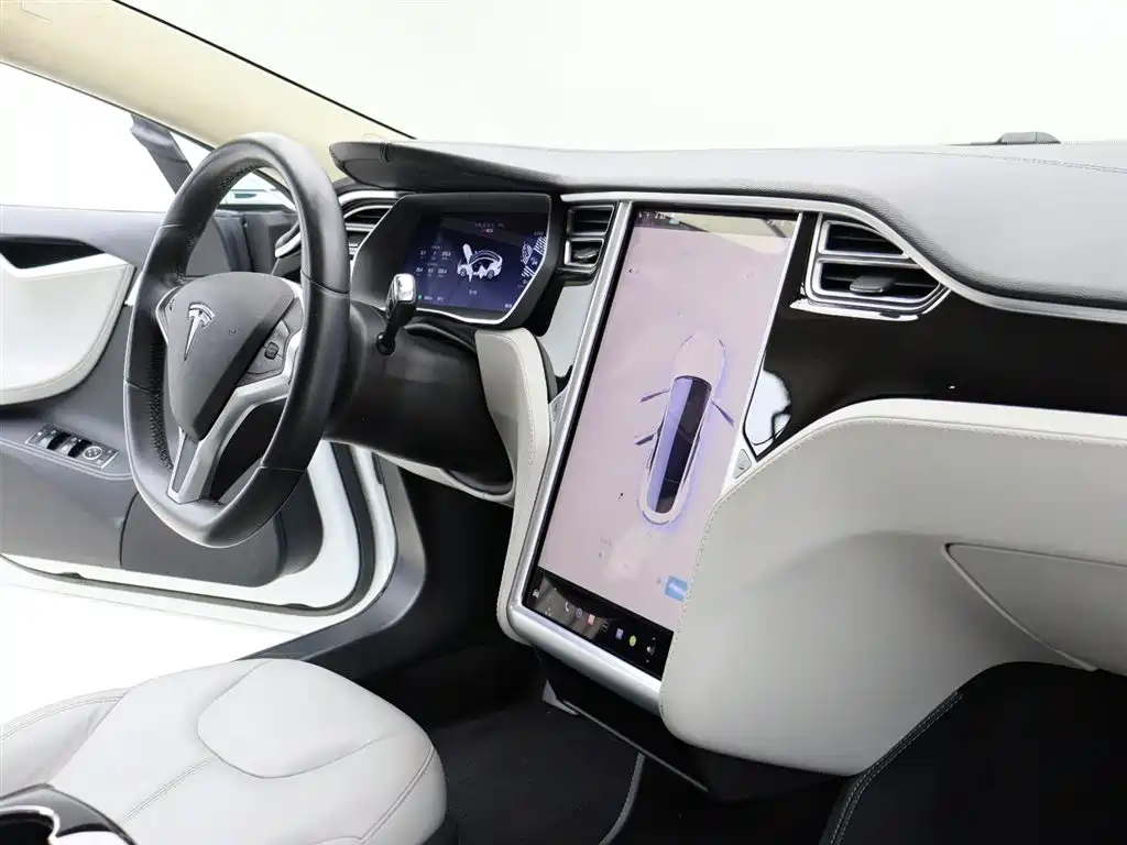 Photo 9 - Tesla Model S