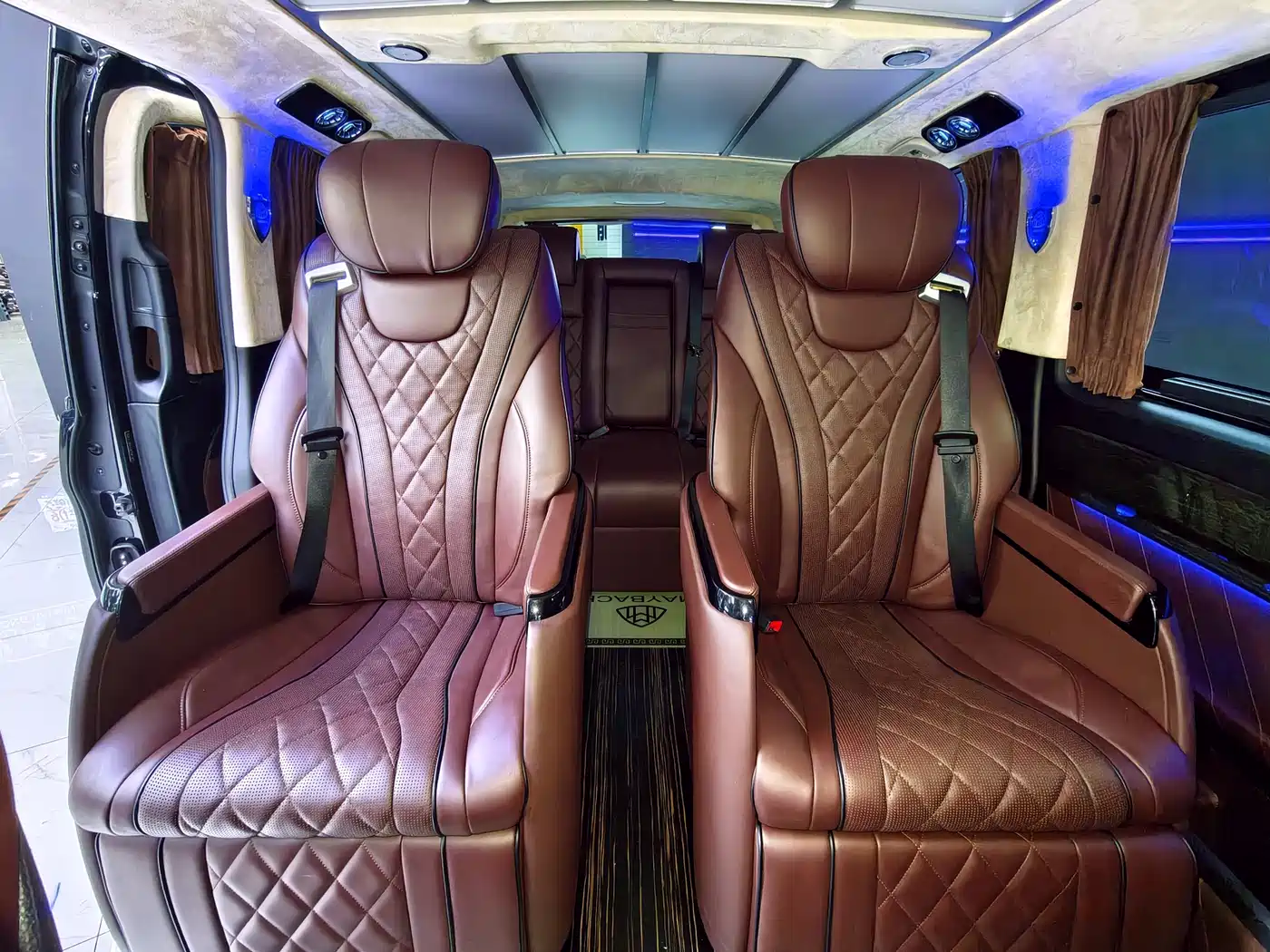 Mercedes-Benz Vito 2020 2.0T Elite Edition (7-seater) фото 10
