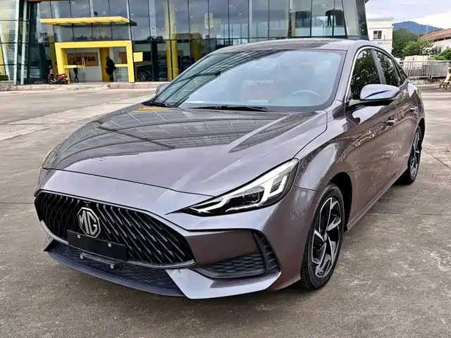 MG 5 300TGI DCT, Люкс