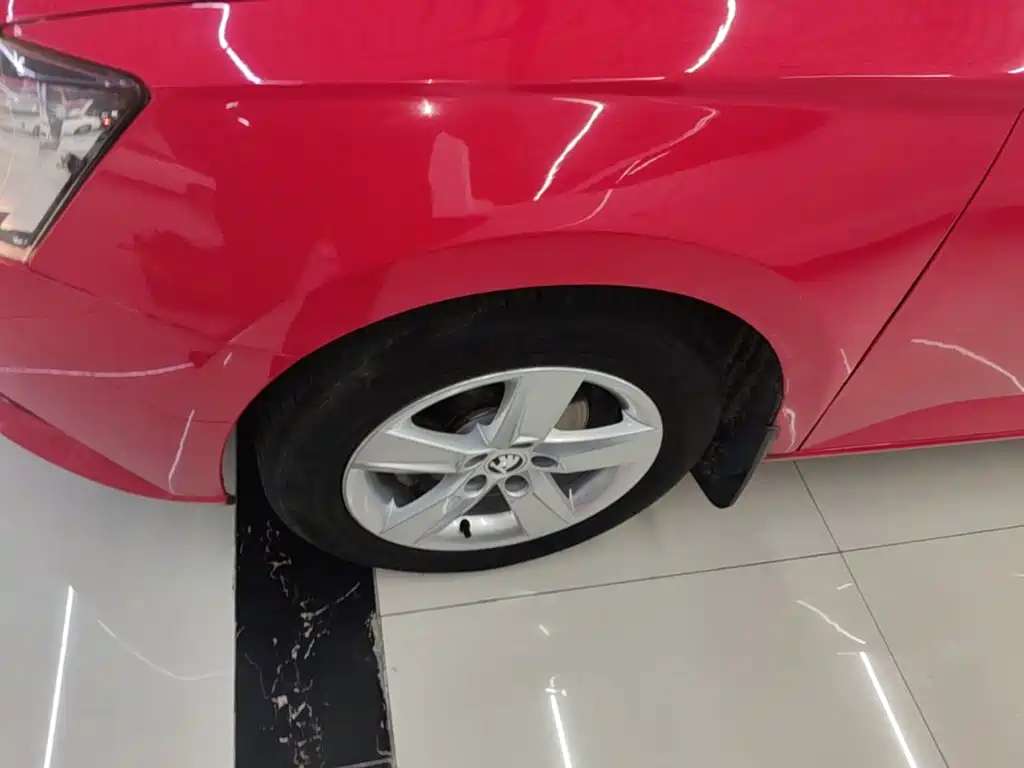 Škoda Fabia 2017 2017 1.4L Auto Car Enjoy Edition