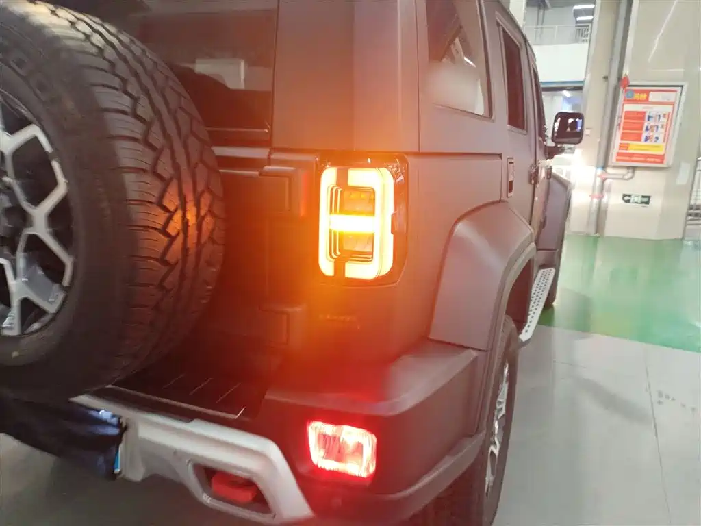 BAIC ORV Beijing Offroad BJ40 2019 PLUS 2.3T Automatic 4WD Luxury Edition China VI фото 24