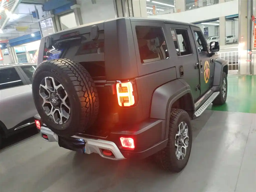 BAIC ORV Beijing Offroad BJ40 2019 PLUS 2.3T Automatic 4WD Luxury Edition China VI фото 5