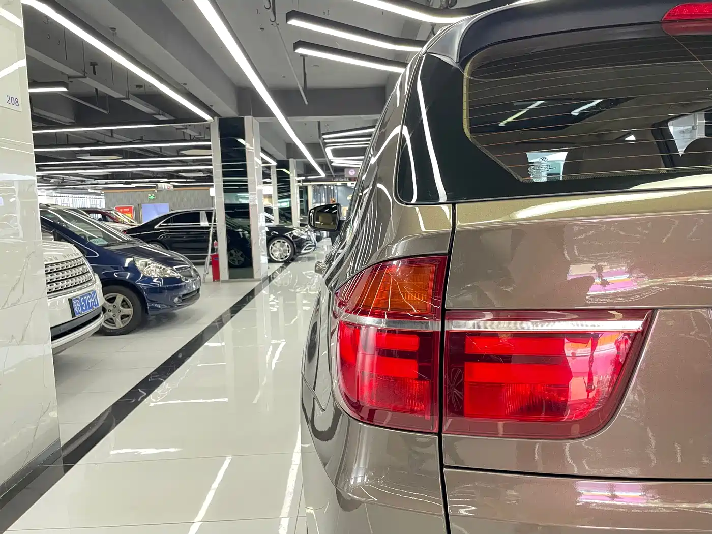 BMW X5 (Import) 2011 xDrive35i Leading Edition фото 46