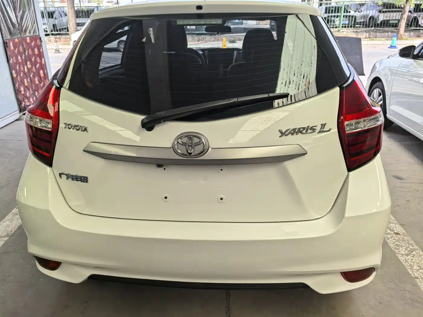 Toyota YARiS L Zhi Xuan 2016 Facelift 1.5E CVT Charming Edition фото 3